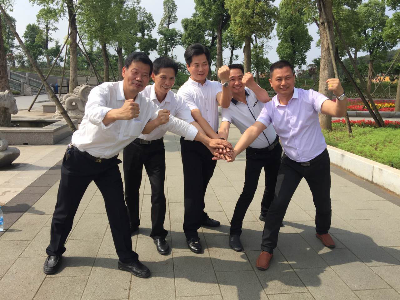 �B�T�п�ȸ�ӱ������޹�˾�����Mϲ�@�B�T�С��������h̖���s�u(y��)